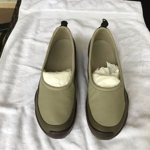 ECCO WOMEN'S BIOM C-TRAIL BALLERINA SHOE size 38=7-7.5